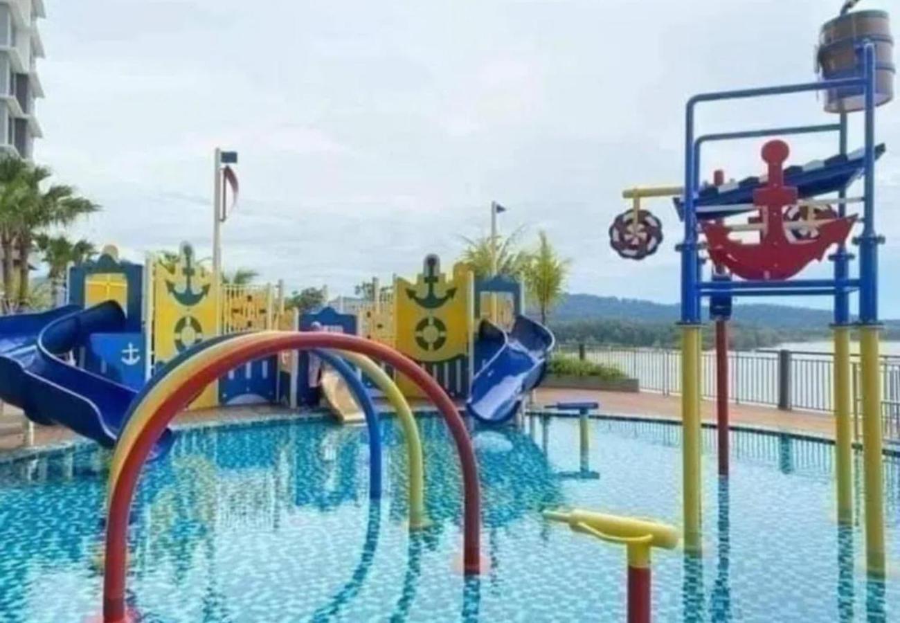 Oceanbay2 Seaview 6Pax Studio Netflix A-18-12 Kuantan Esterno foto
